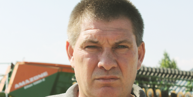 Дмитрий Пиюков: «Растениям нужны удобрения,  а специалистам – условия»